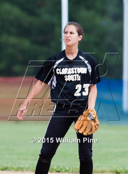 Thumbnail 3 in Clarkstown South vs. Kingston (NYSPHSAA Class AA Regional Semifinal) photogallery.