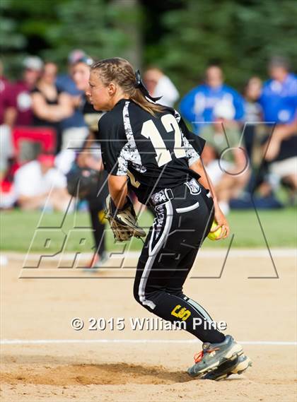 Thumbnail 2 in Clarkstown South vs. Kingston (NYSPHSAA Class AA Regional Semifinal) photogallery.