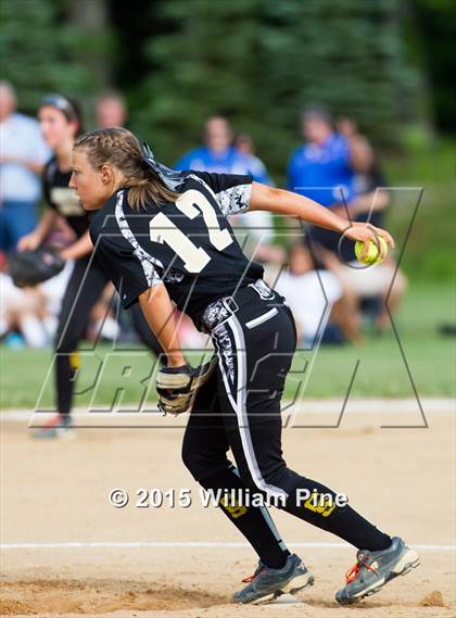Thumbnail 3 in Clarkstown South vs. Kingston (NYSPHSAA Class AA Regional Semifinal) photogallery.