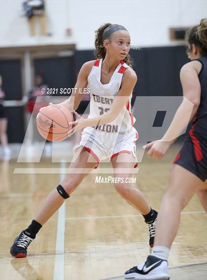 Thumbnail 2 in Logan Elm vs Liberty Union photogallery.