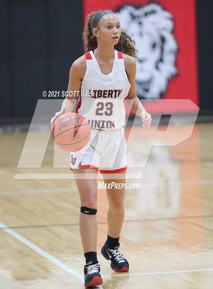 Thumbnail 3 in Logan Elm vs Liberty Union photogallery.