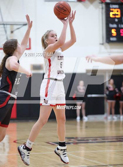 Thumbnail 3 in Logan Elm vs Liberty Union photogallery.