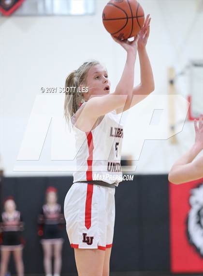 Thumbnail 1 in Logan Elm vs Liberty Union photogallery.