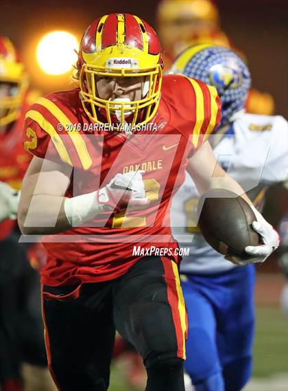 Thumbnail 1 in Sutter @ Oakdale (CIF NorCal Regional Division 3-A Final) photogallery.