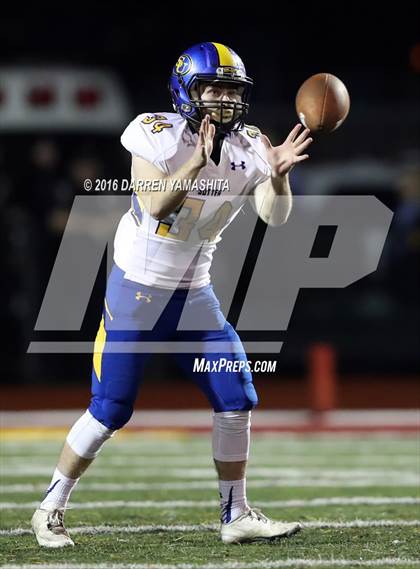 Thumbnail 2 in Sutter @ Oakdale (CIF NorCal Regional Division 3-A Final) photogallery.