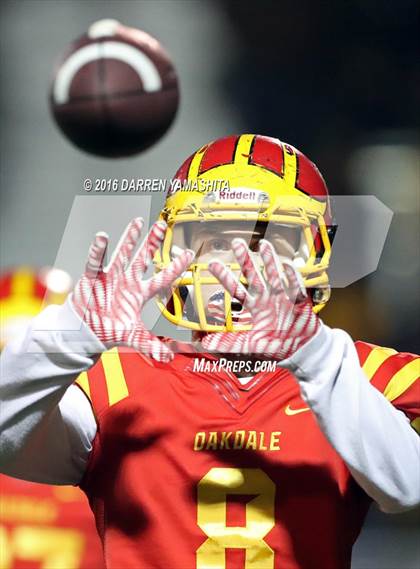 Thumbnail 2 in Sutter @ Oakdale (CIF NorCal Regional Division 3-A Final) photogallery.