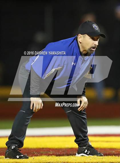 Thumbnail 2 in Sutter @ Oakdale (CIF NorCal Regional Division 3-A Final) photogallery.
