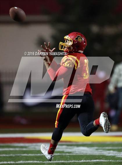 Thumbnail 1 in Sutter @ Oakdale (CIF NorCal Regional Division 3-A Final) photogallery.