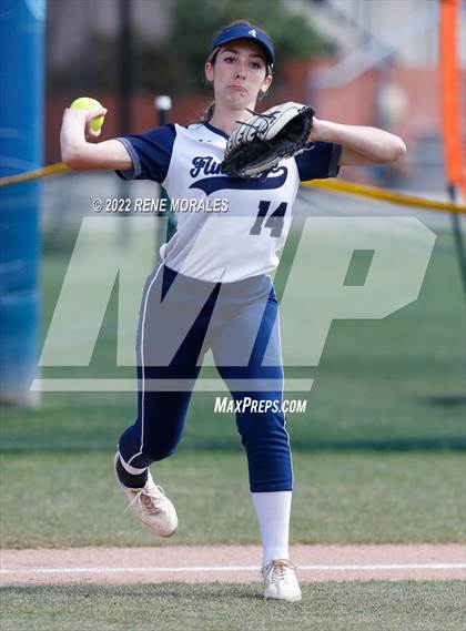 Thumbnail 2 in Alverno Heights Academy vs Flintridge Prep photogallery.
