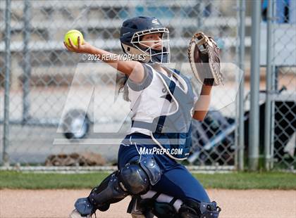 Thumbnail 1 in Alverno Heights Academy vs Flintridge Prep photogallery.