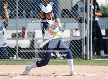 Thumbnail 1 in Alverno Heights Academy vs Flintridge Prep photogallery.