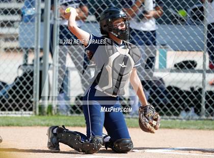 Thumbnail 3 in Alverno Heights Academy vs Flintridge Prep photogallery.