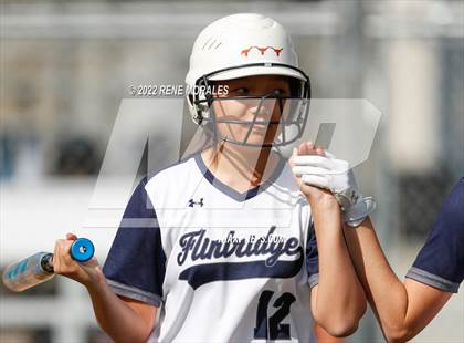Thumbnail 2 in Alverno Heights Academy vs Flintridge Prep photogallery.