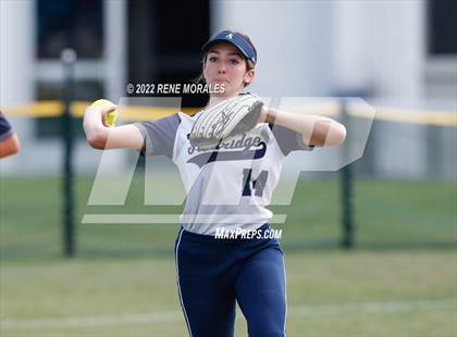 Thumbnail 1 in Alverno Heights Academy vs Flintridge Prep photogallery.