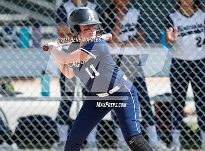 Thumbnail 1 in Alverno Heights Academy vs Flintridge Prep photogallery.