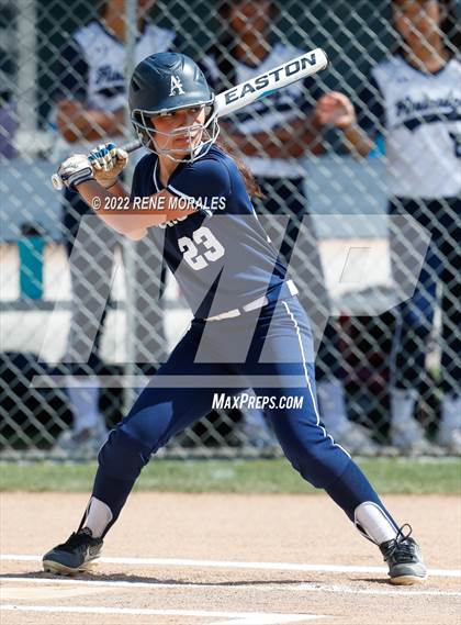 Thumbnail 1 in Alverno Heights Academy vs Flintridge Prep photogallery.