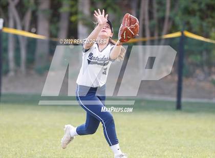 Thumbnail 3 in Alverno Heights Academy vs Flintridge Prep photogallery.