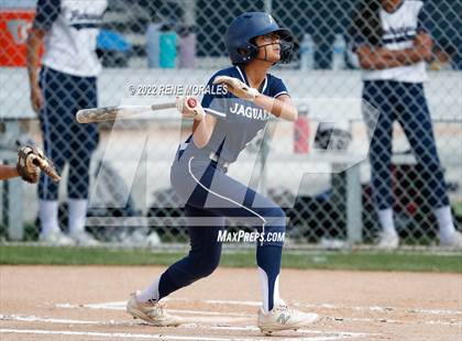 Thumbnail 1 in Alverno Heights Academy vs Flintridge Prep photogallery.