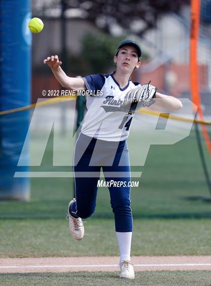 Thumbnail 3 in Alverno Heights Academy vs Flintridge Prep photogallery.