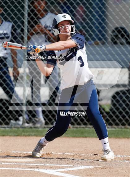 Thumbnail 3 in Alverno Heights Academy vs Flintridge Prep photogallery.