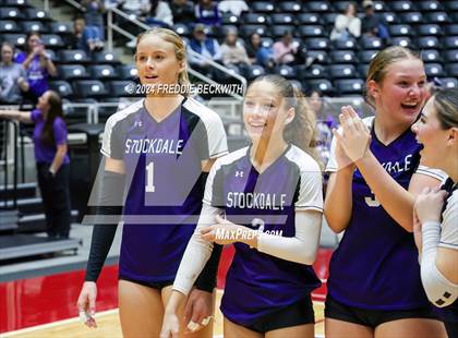 Thumbnail 2 in Boyd vs. Stockdale (UIL 3A Volleyball Division II Final) photogallery.