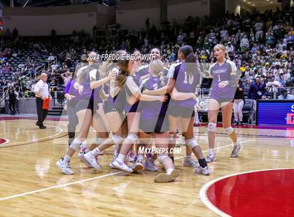 Thumbnail 3 in Boyd vs. Stockdale (UIL 3A Volleyball Division II Final) photogallery.