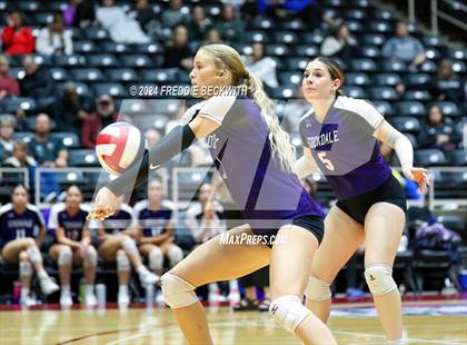 Thumbnail 1 in Boyd vs. Stockdale (UIL 3A Volleyball Division II Final) photogallery.