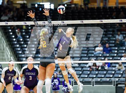 Thumbnail 1 in Boyd vs. Stockdale (UIL 3A Volleyball Division II Final) photogallery.