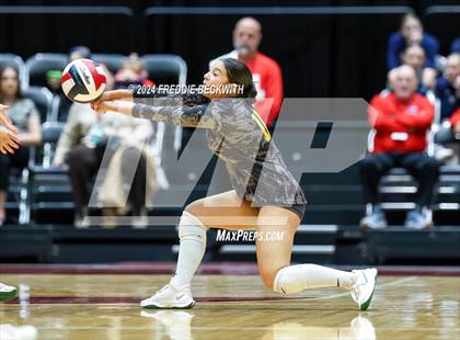 Thumbnail 2 in Boyd vs. Stockdale (UIL 3A Volleyball Division II Final) photogallery.