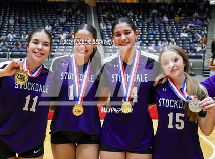 Thumbnail 3 in Boyd vs. Stockdale (UIL 3A Volleyball Division II Final) photogallery.