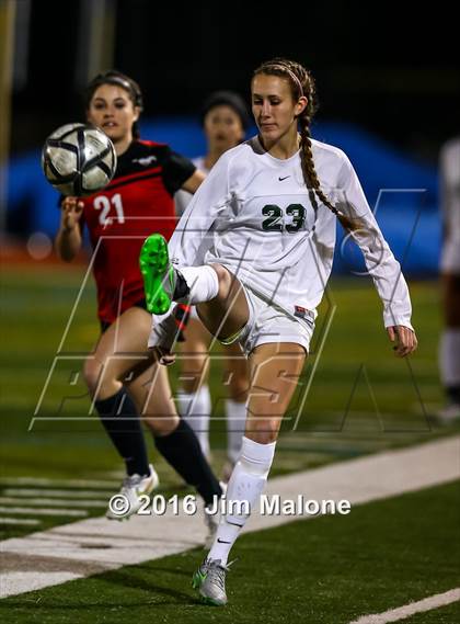 Thumbnail 3 in San Ramon Valley vs. Monte Vista (CIF NCS D1 Semifinals) photogallery.