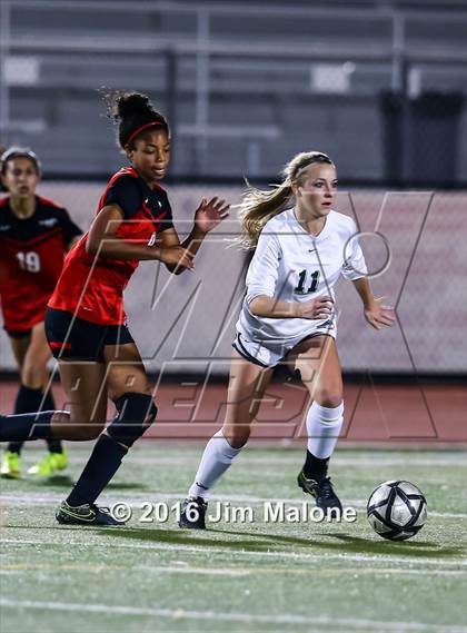 Thumbnail 2 in San Ramon Valley vs. Monte Vista (CIF NCS D1 Semifinals) photogallery.