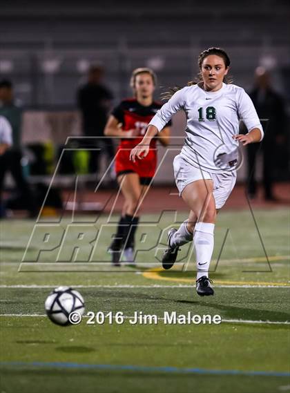 Thumbnail 1 in San Ramon Valley vs. Monte Vista (CIF NCS D1 Semifinals) photogallery.