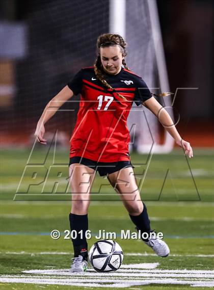Thumbnail 3 in San Ramon Valley vs. Monte Vista (CIF NCS D1 Semifinals) photogallery.