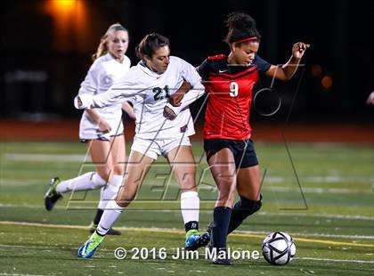 Thumbnail 3 in San Ramon Valley vs. Monte Vista (CIF NCS D1 Semifinals) photogallery.