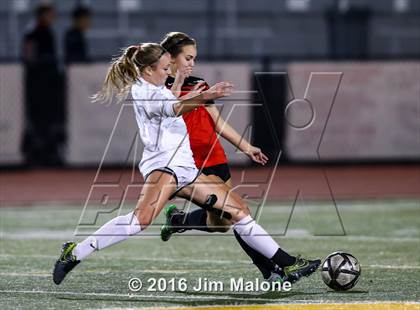 Thumbnail 2 in San Ramon Valley vs. Monte Vista (CIF NCS D1 Semifinals) photogallery.