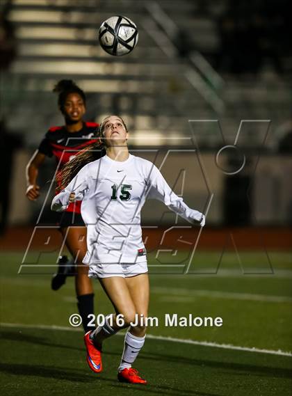Thumbnail 3 in San Ramon Valley vs. Monte Vista (CIF NCS D1 Semifinals) photogallery.