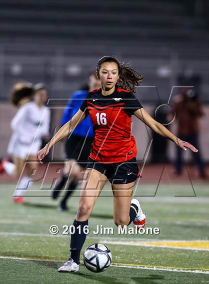 Thumbnail 1 in San Ramon Valley vs. Monte Vista (CIF NCS D1 Semifinals) photogallery.