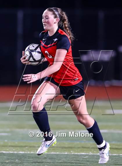 Thumbnail 3 in San Ramon Valley vs. Monte Vista (CIF NCS D1 Semifinals) photogallery.