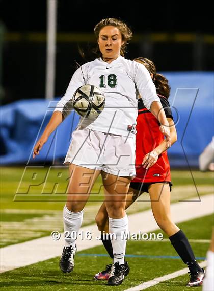 Thumbnail 2 in San Ramon Valley vs. Monte Vista (CIF NCS D1 Semifinals) photogallery.