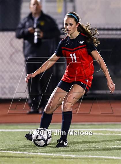 Thumbnail 1 in San Ramon Valley vs. Monte Vista (CIF NCS D1 Semifinals) photogallery.