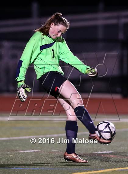 Thumbnail 1 in San Ramon Valley vs. Monte Vista (CIF NCS D1 Semifinals) photogallery.