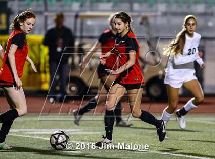 Thumbnail 3 in San Ramon Valley vs. Monte Vista (CIF NCS D1 Semifinals) photogallery.