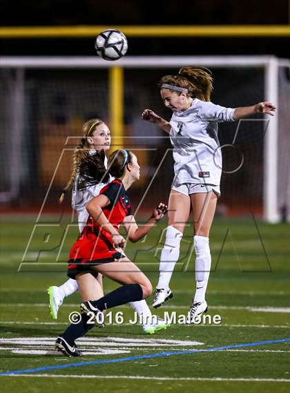 Thumbnail 3 in San Ramon Valley vs. Monte Vista (CIF NCS D1 Semifinals) photogallery.
