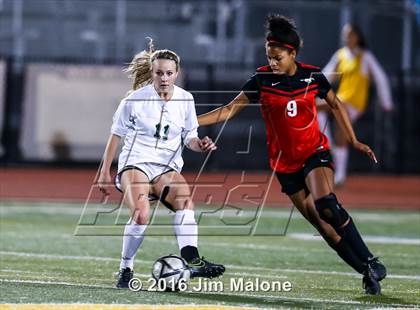 Thumbnail 3 in San Ramon Valley vs. Monte Vista (CIF NCS D1 Semifinals) photogallery.