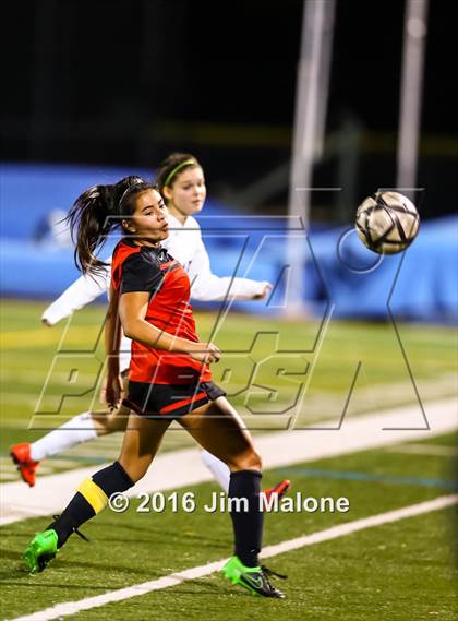 Thumbnail 1 in San Ramon Valley vs. Monte Vista (CIF NCS D1 Semifinals) photogallery.