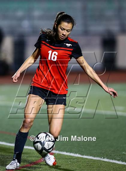 Thumbnail 3 in San Ramon Valley vs. Monte Vista (CIF NCS D1 Semifinals) photogallery.