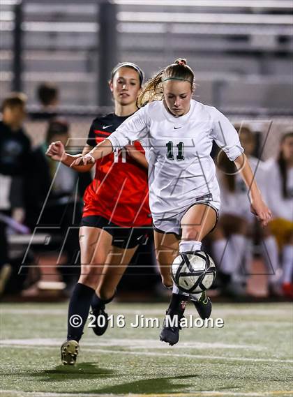Thumbnail 2 in San Ramon Valley vs. Monte Vista (CIF NCS D1 Semifinals) photogallery.
