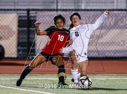 Thumbnail 2 in San Ramon Valley vs. Monte Vista (CIF NCS D1 Semifinals) photogallery.