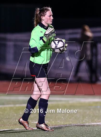 Thumbnail 2 in San Ramon Valley vs. Monte Vista (CIF NCS D1 Semifinals) photogallery.